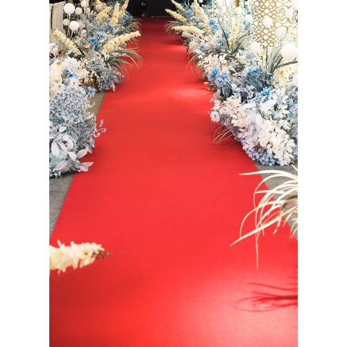 4'W Finished Edge Red Carpet - EventAccents